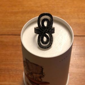 Lucky Brand black stone infinity silver ring 💟